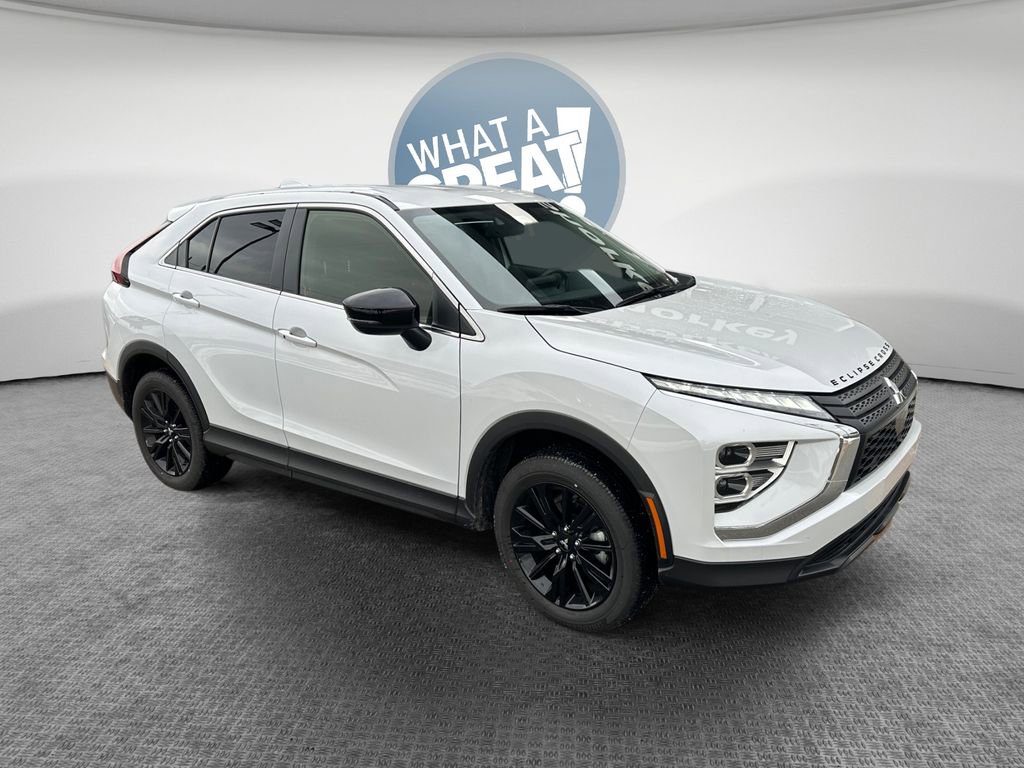 Used 2025 Mitsubishi Eclipse Cross LE image 1