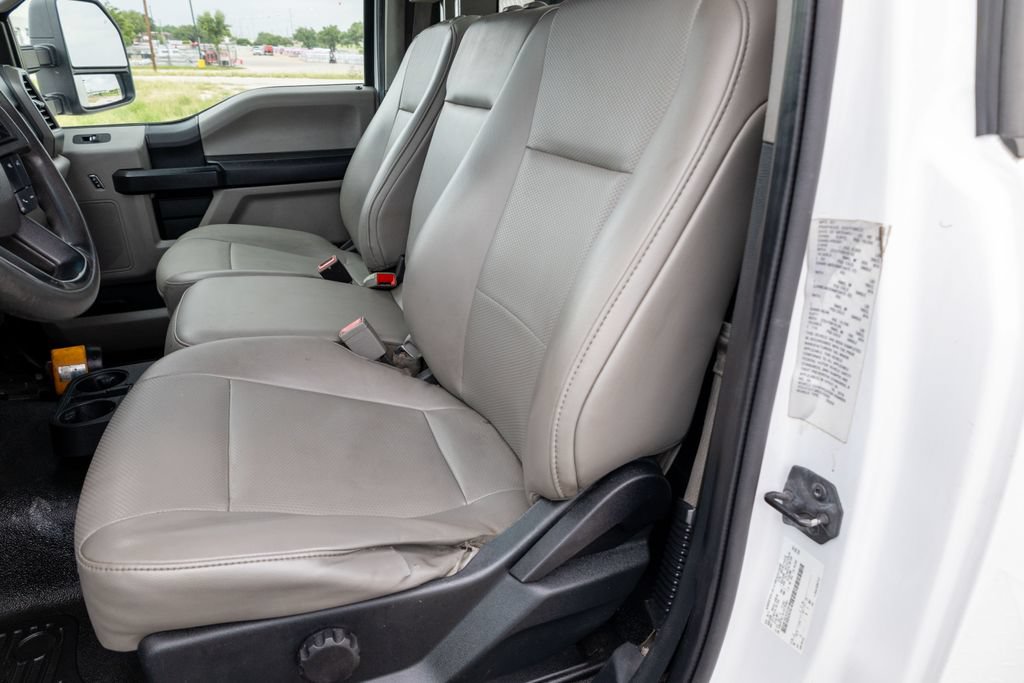 Used 2019 Ford F550 2WD Regular Cab Super Duty image 10