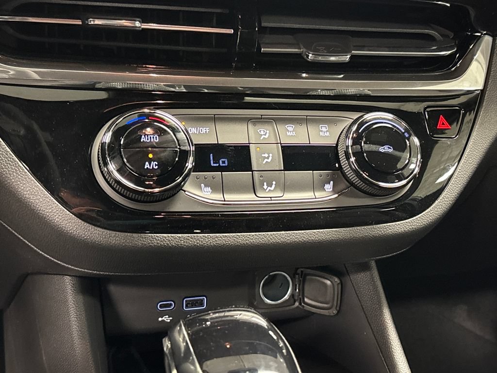New 2026 Buick Envista Sport Touring w/ Convenience I Package FWD image 38