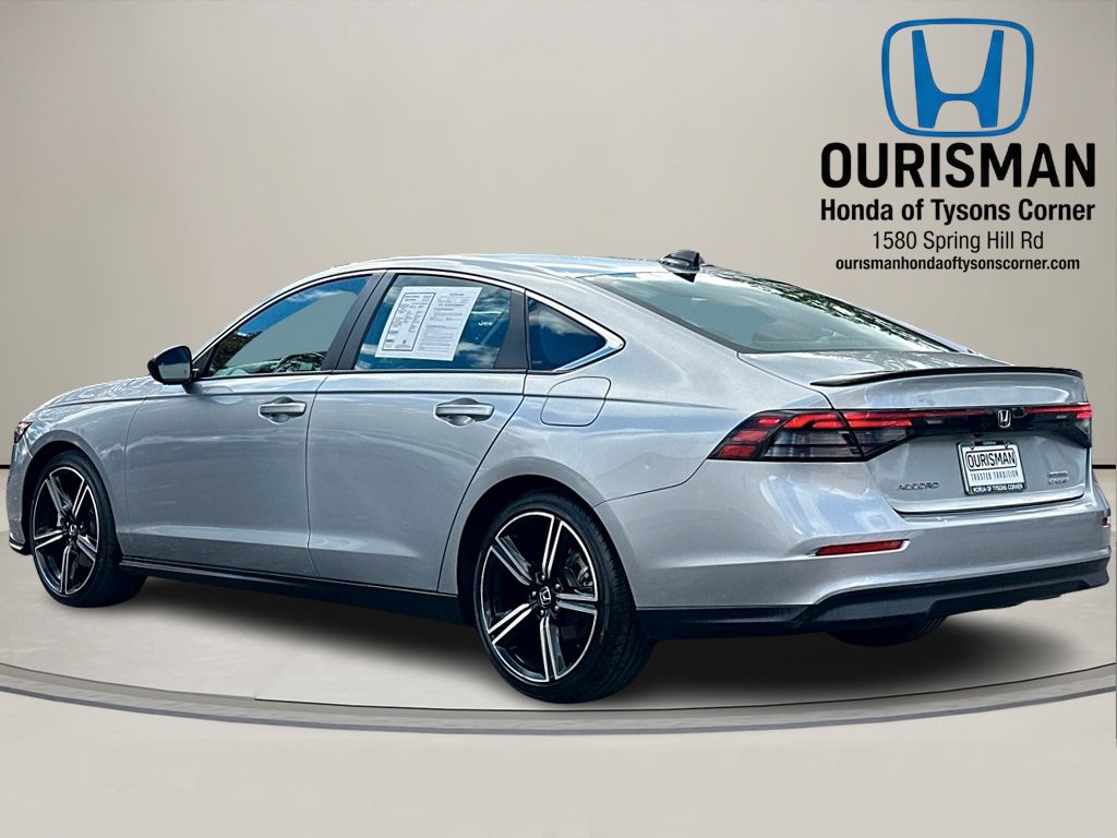 Used 2024 Honda Accord Sport image 3