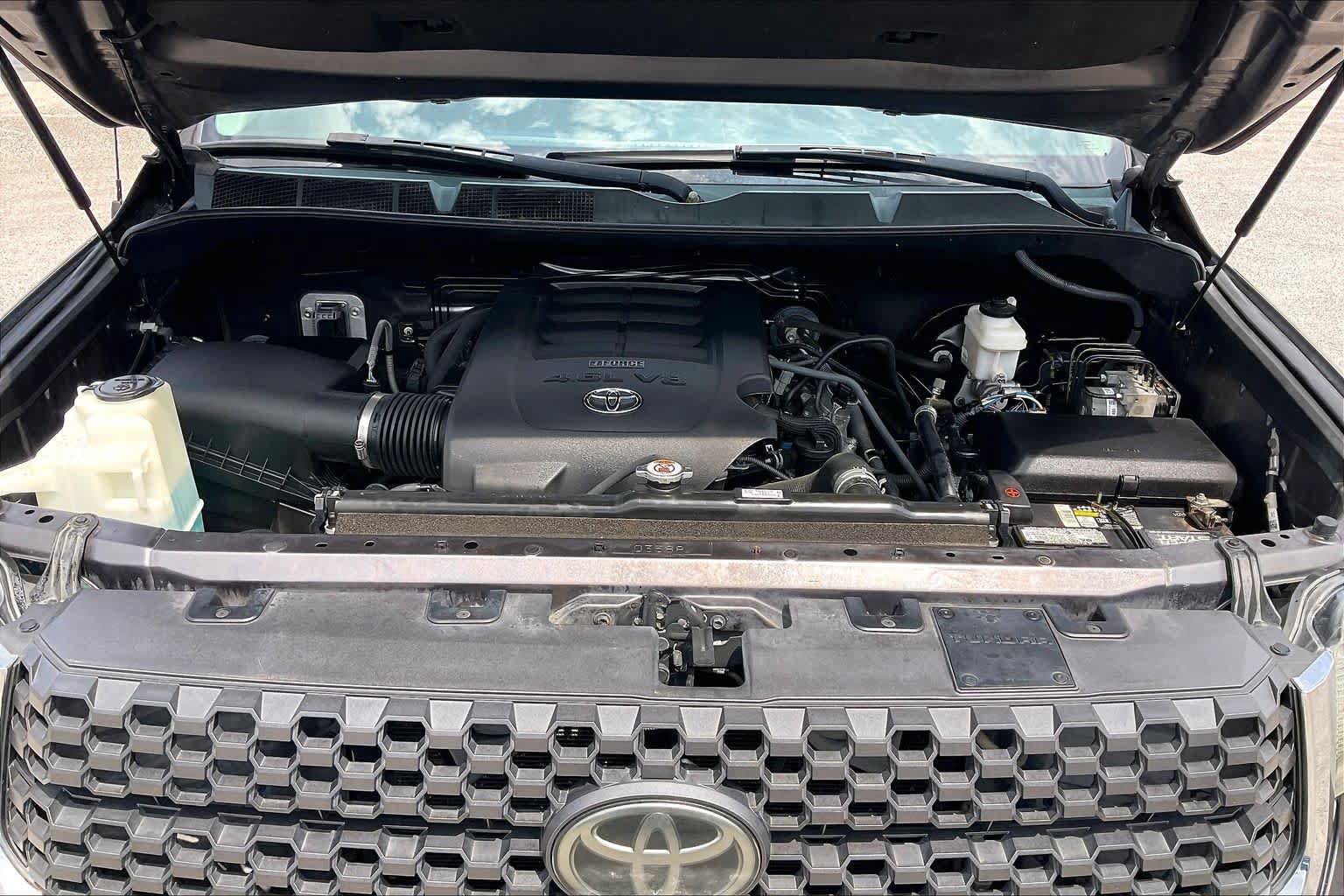 Used 2019 Toyota Tundra SR5 w/ SR5 Upgrade Package RWD image 29