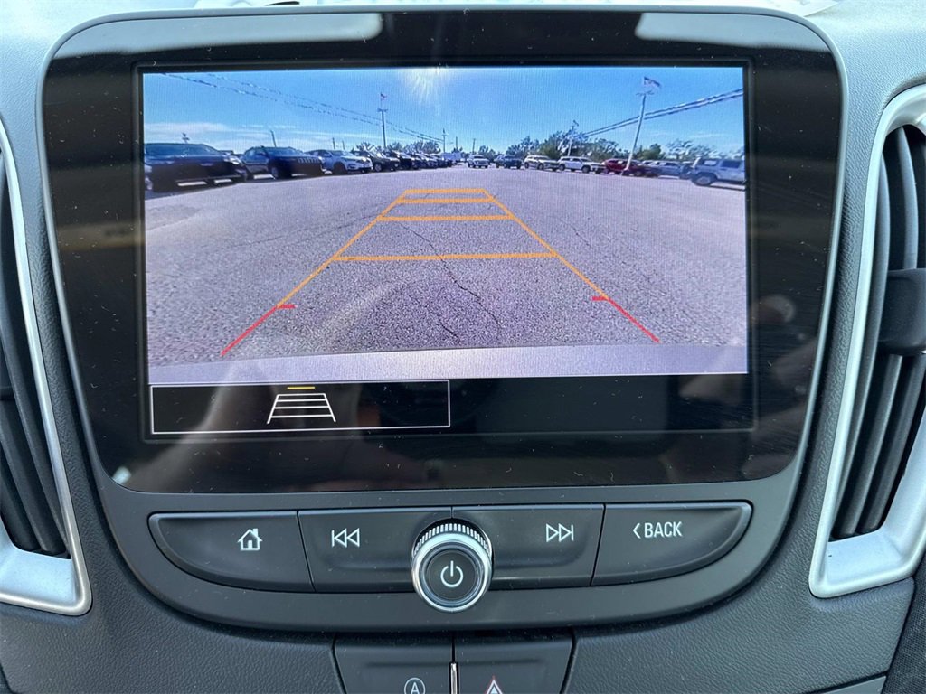 Used 2025 Chevrolet Malibu LT image 18