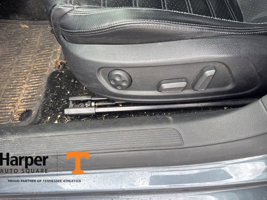 Used 2012 Volkswagen CC Lux Limited image 13