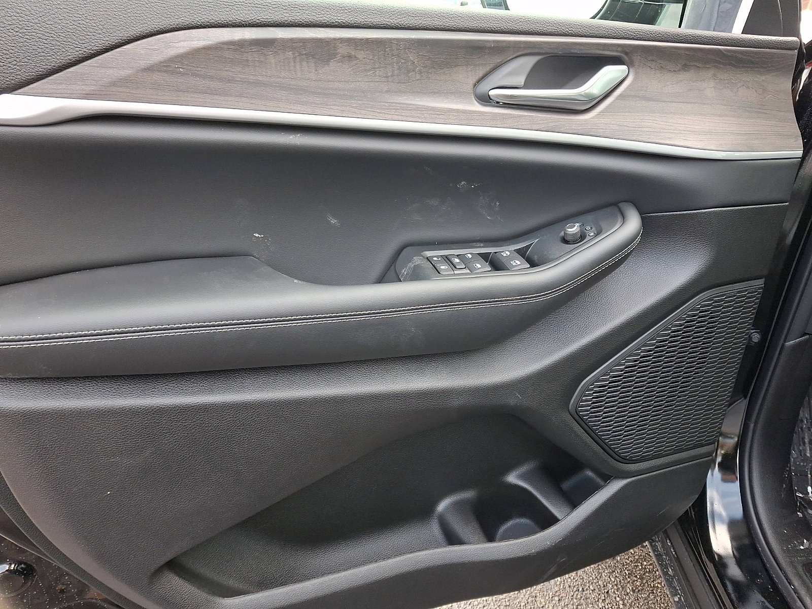 New 2026 Jeep Grand Cherokee Altitude image 10