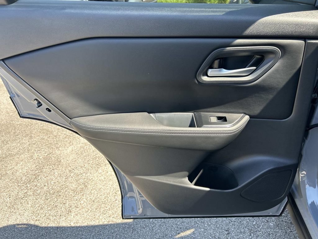 New 2026 Nissan Rogue SV AWD/4WD image 21