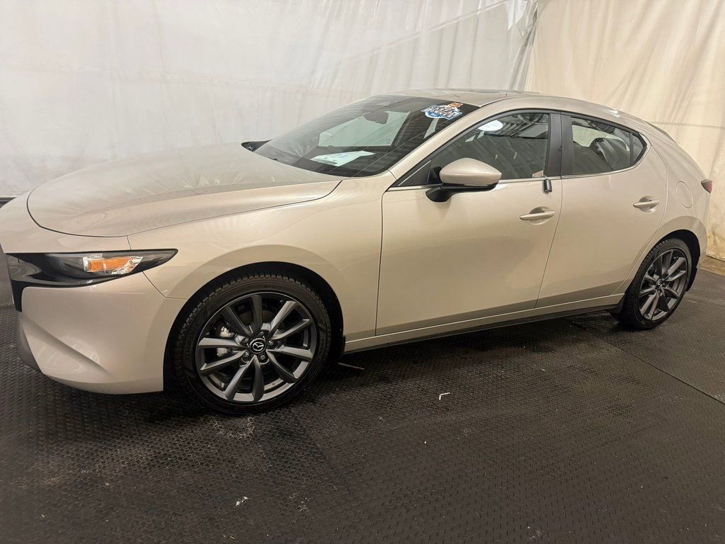 Used 2025 MAZDA MAZDA3 s image 2