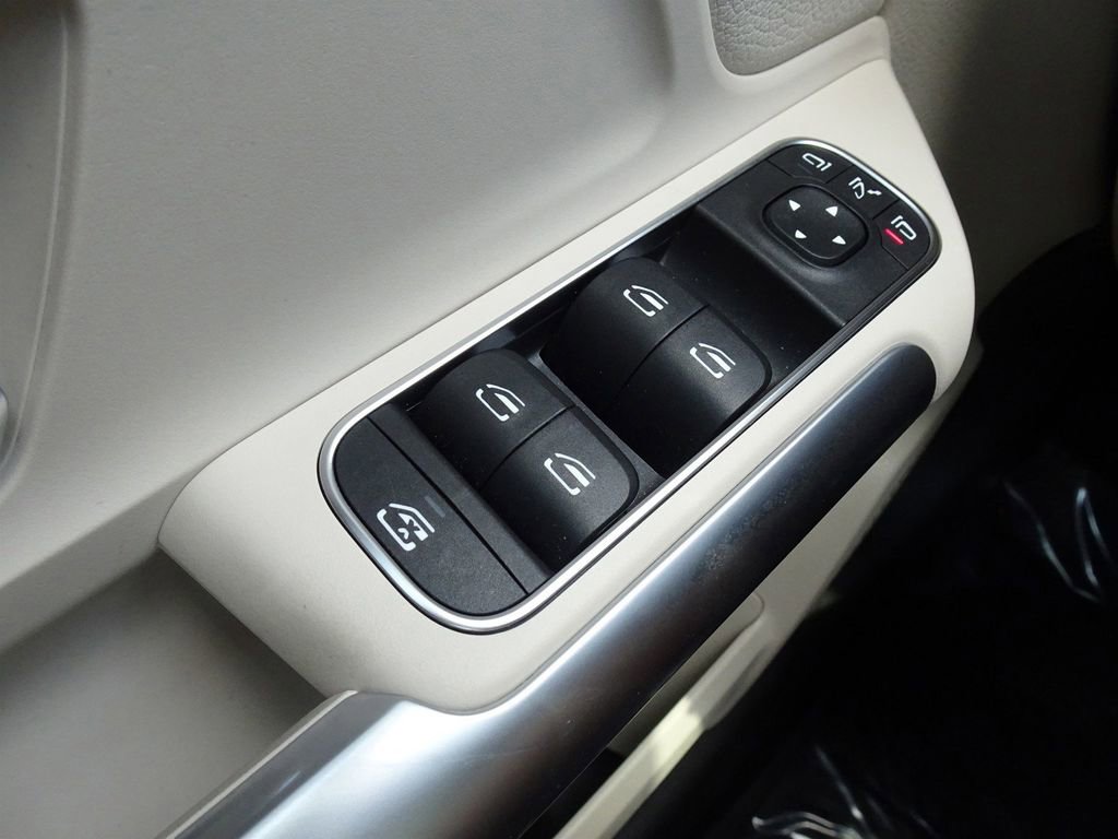 Used 2023 Mercedes-Benz GLA 250 4MATIC image 21