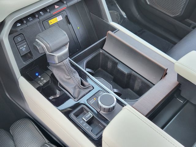 Used 2023 Toyota Tundra Capstone AWD/4WD image 18