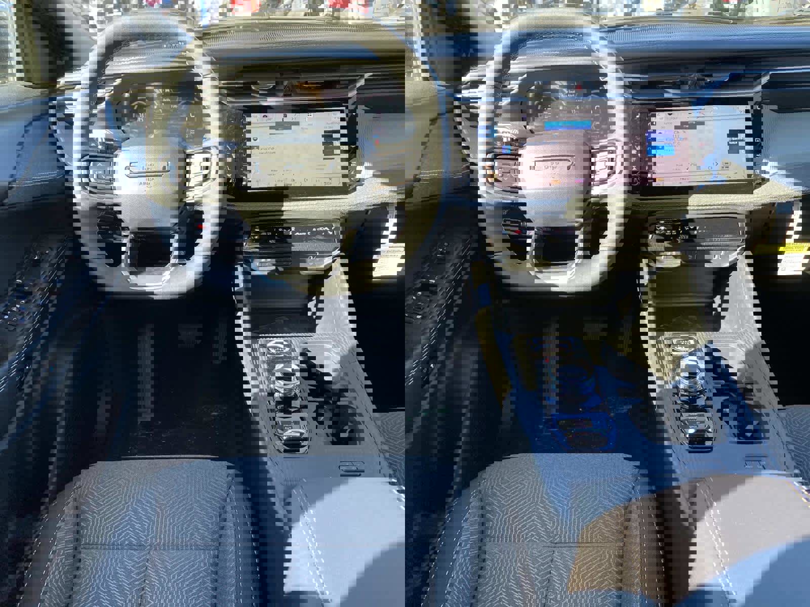 New 2026 Jeep Cherokee Laredo image 5