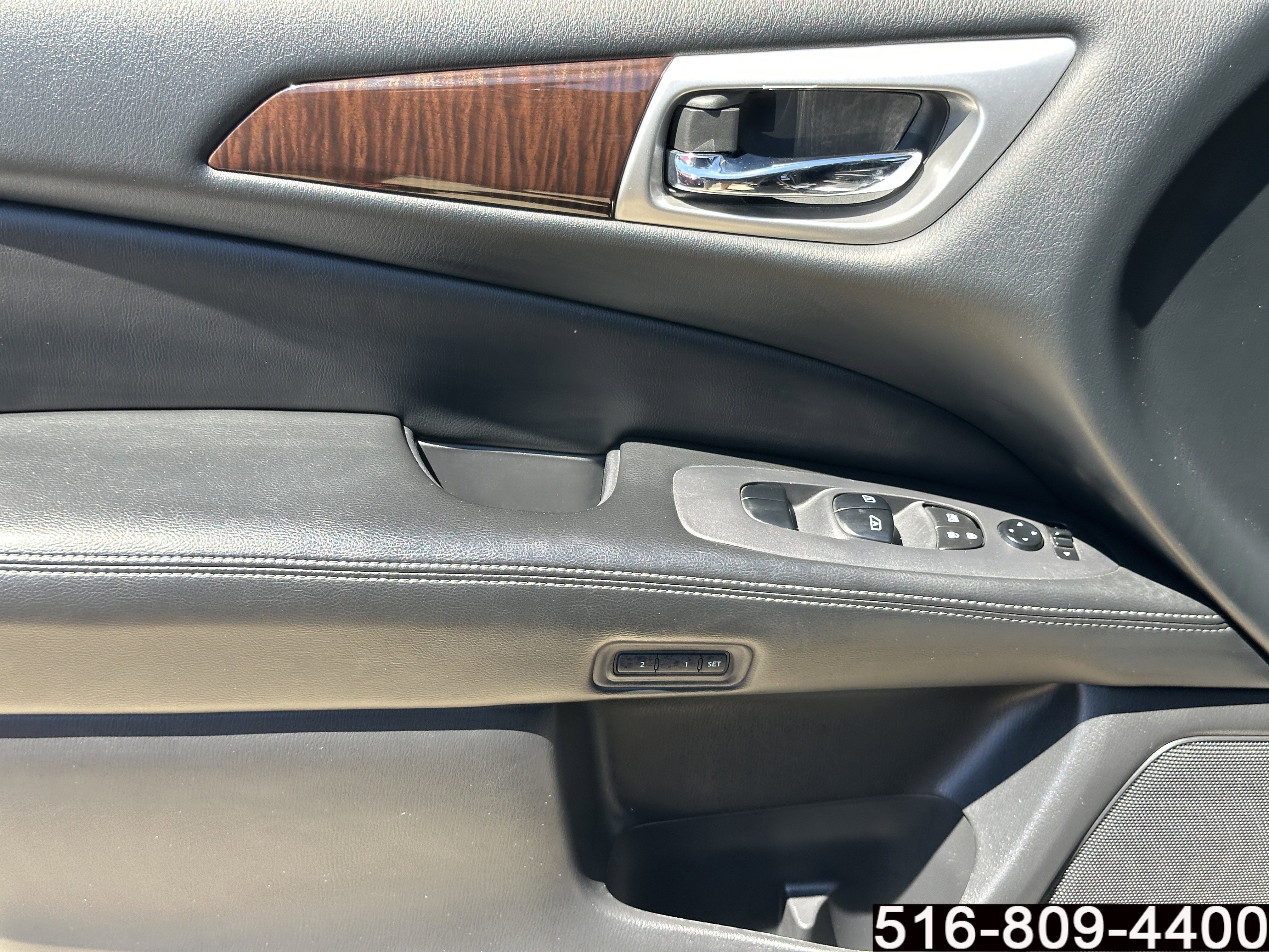 Used 2013 Nissan Pathfinder Platinum w/ Platinum Premium Pkg AWD/4WD image 19