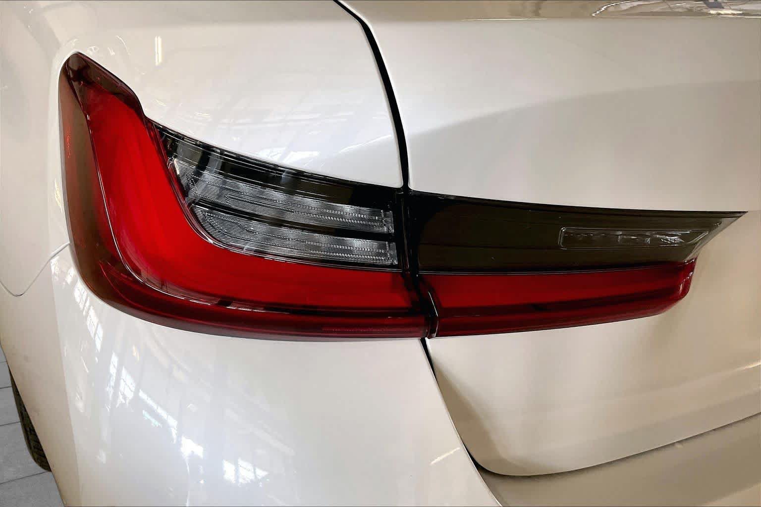Used 2026 BMW 330i Sedan w/ Premium Package RWD image 15