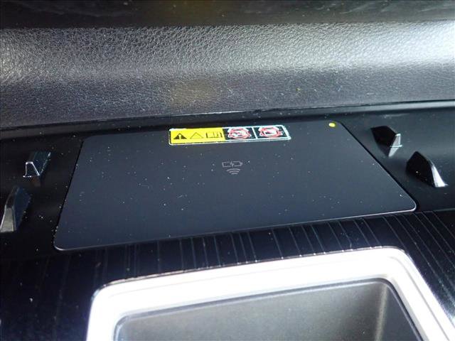 Used 2025 Toyota Sienna XLE Woodland Edition image 20