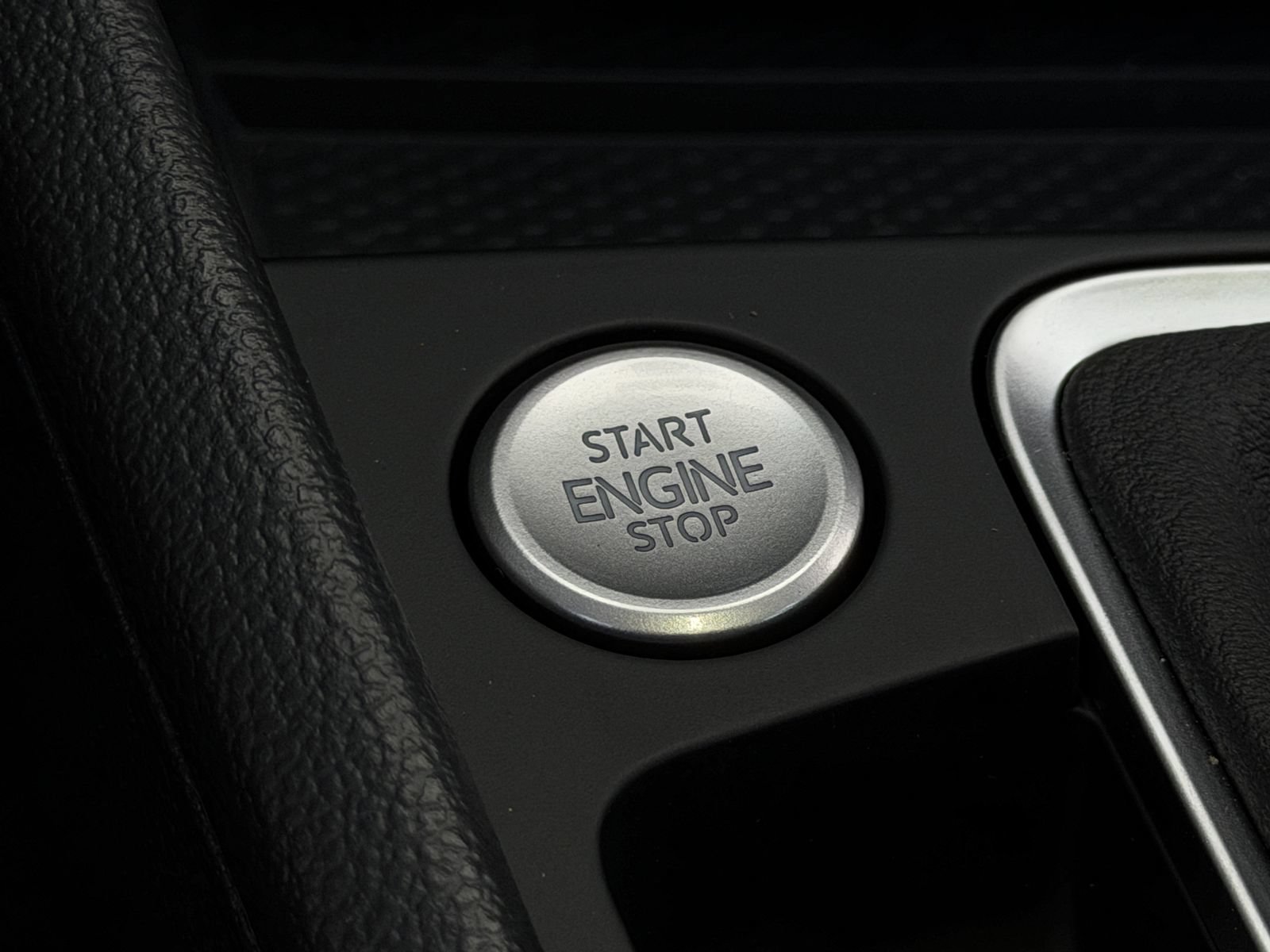 New 2026 Volkswagen Jetta SE FWD image 20