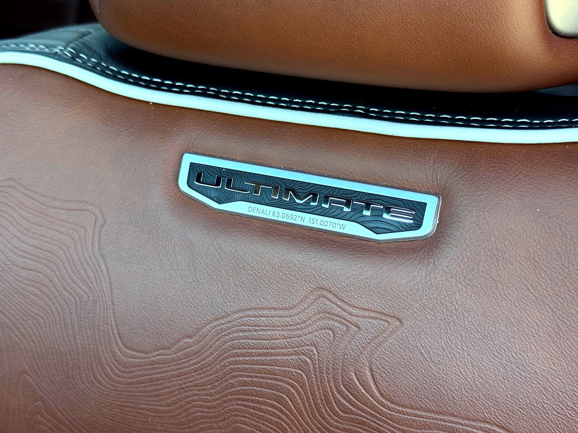 Used 2023 GMC Yukon Denali Ultimate image 14