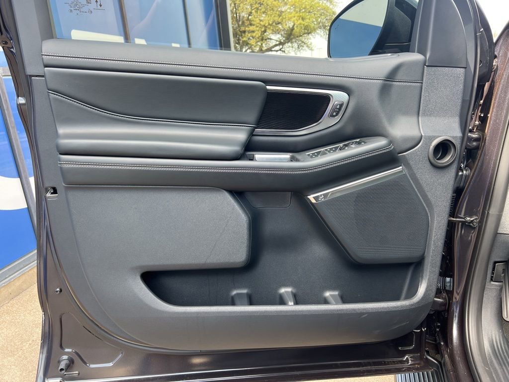 New 2026 Ford Expedition Max Platinum AWD/4WD image 16