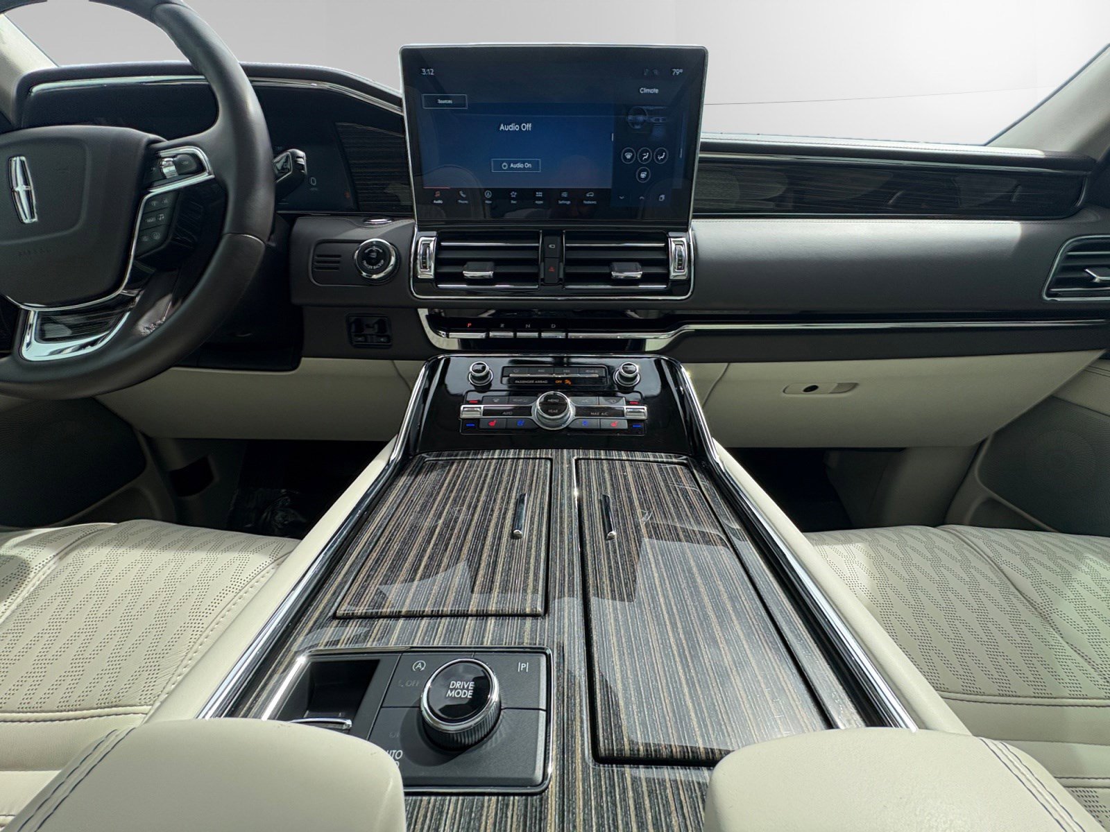 Used 2022 Lincoln Navigator Black Label image 11