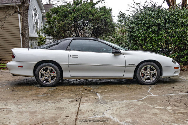 Used 1998 Chevrolet Camaro Z28 w/ Preferred Equipment Group 2 image 9