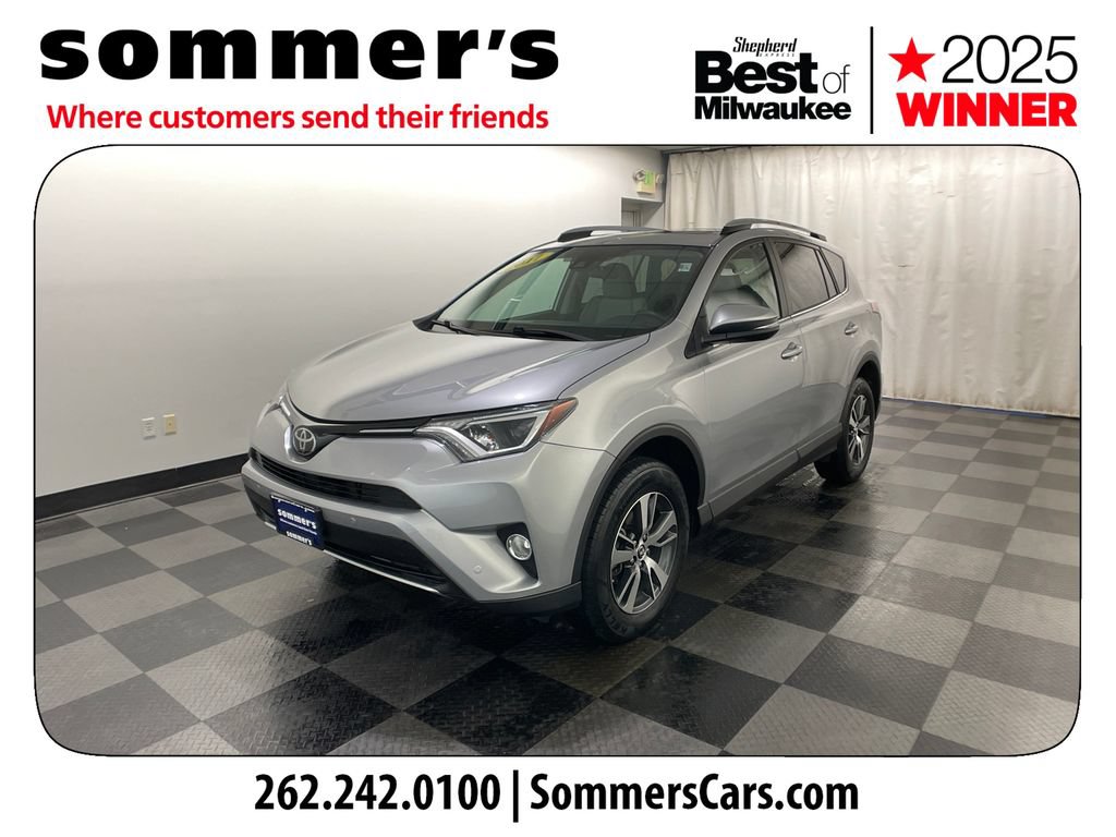 Used 2017 Toyota RAV4 XLE AWD/4WD image 2