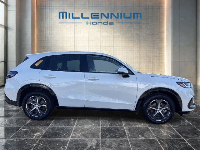 Used 2023 Honda HR-V EX-L image 5