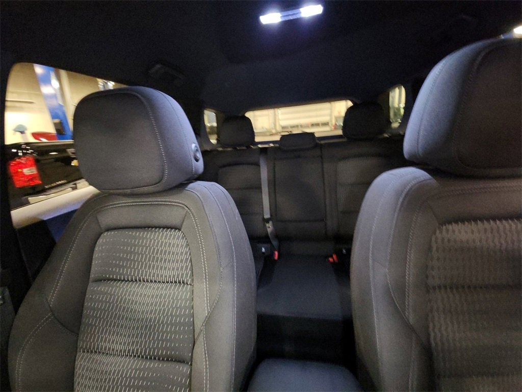 Certified 2025 Chevrolet Equinox LT w/ Safety and Technology Package image 33