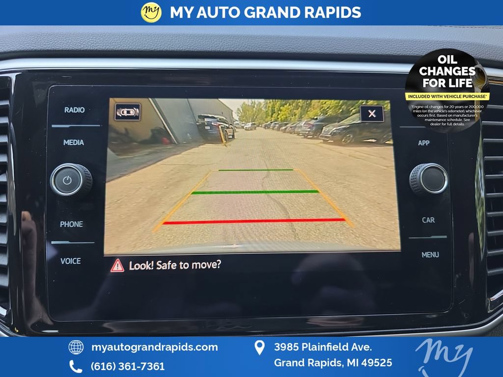 Used 2022 Volkswagen Atlas Cross Sport SEL Premium R-Line AWD/4WD image 21