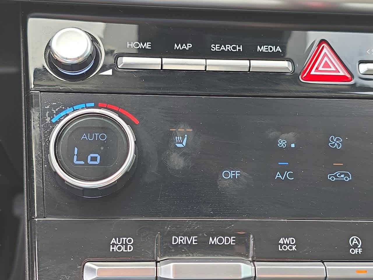 Used 2024 Hyundai Santa Fe XRT image 24