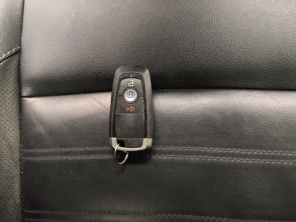 Used 2019 Ford EcoSport Titanium image 32