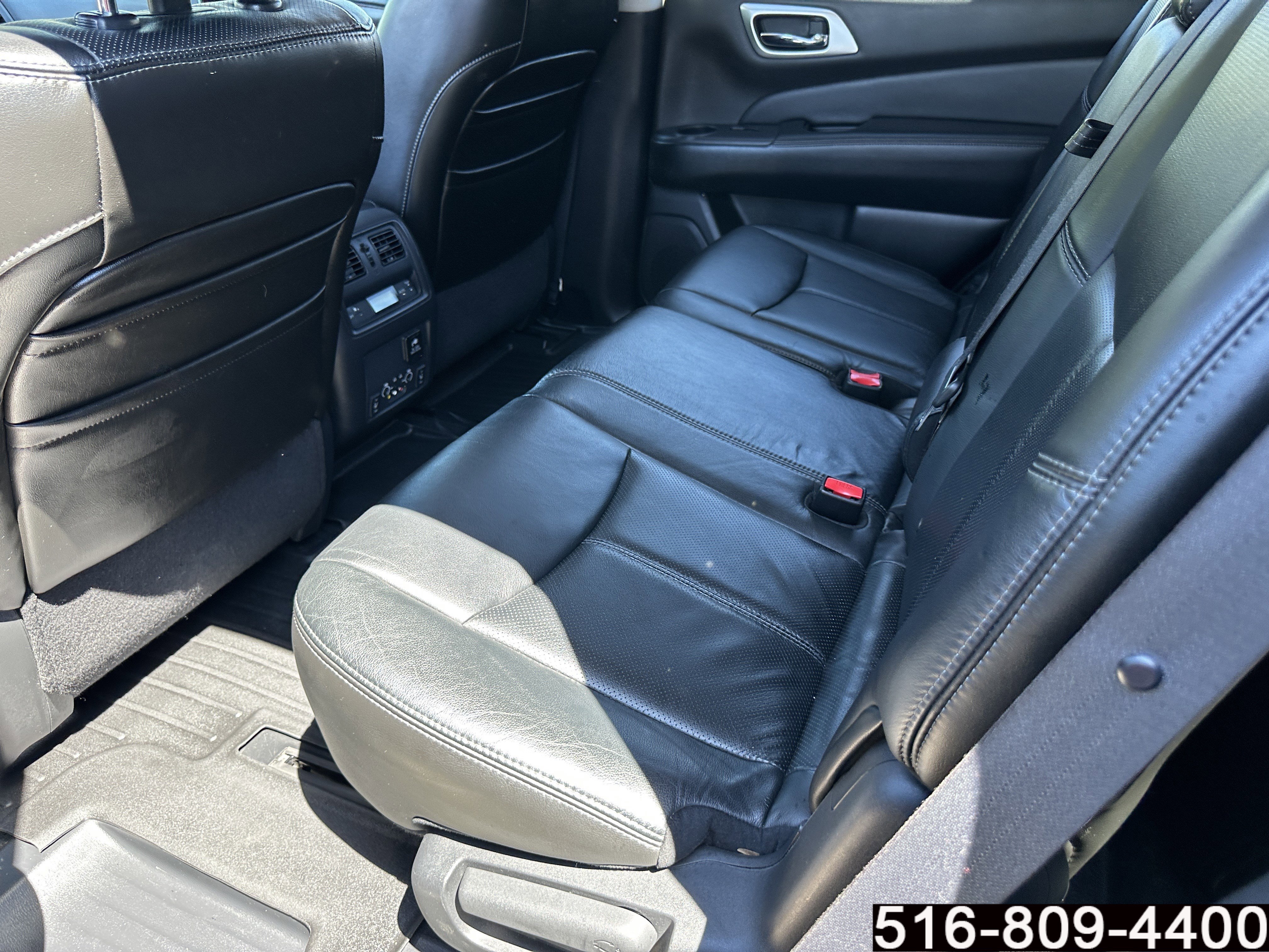 Used 2013 Nissan Pathfinder Platinum w/ Platinum Premium Pkg AWD/4WD image 15