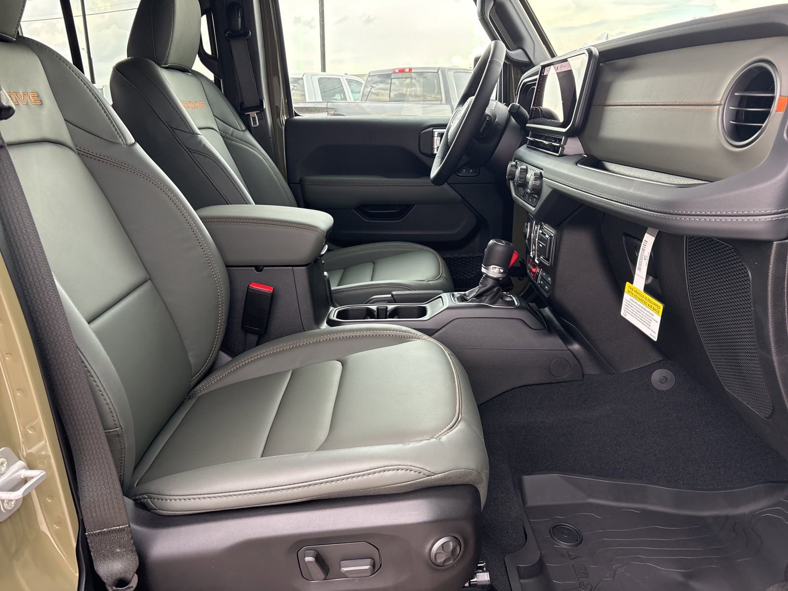New 2026 Jeep Gladiator Mojave AWD/4WD image 18