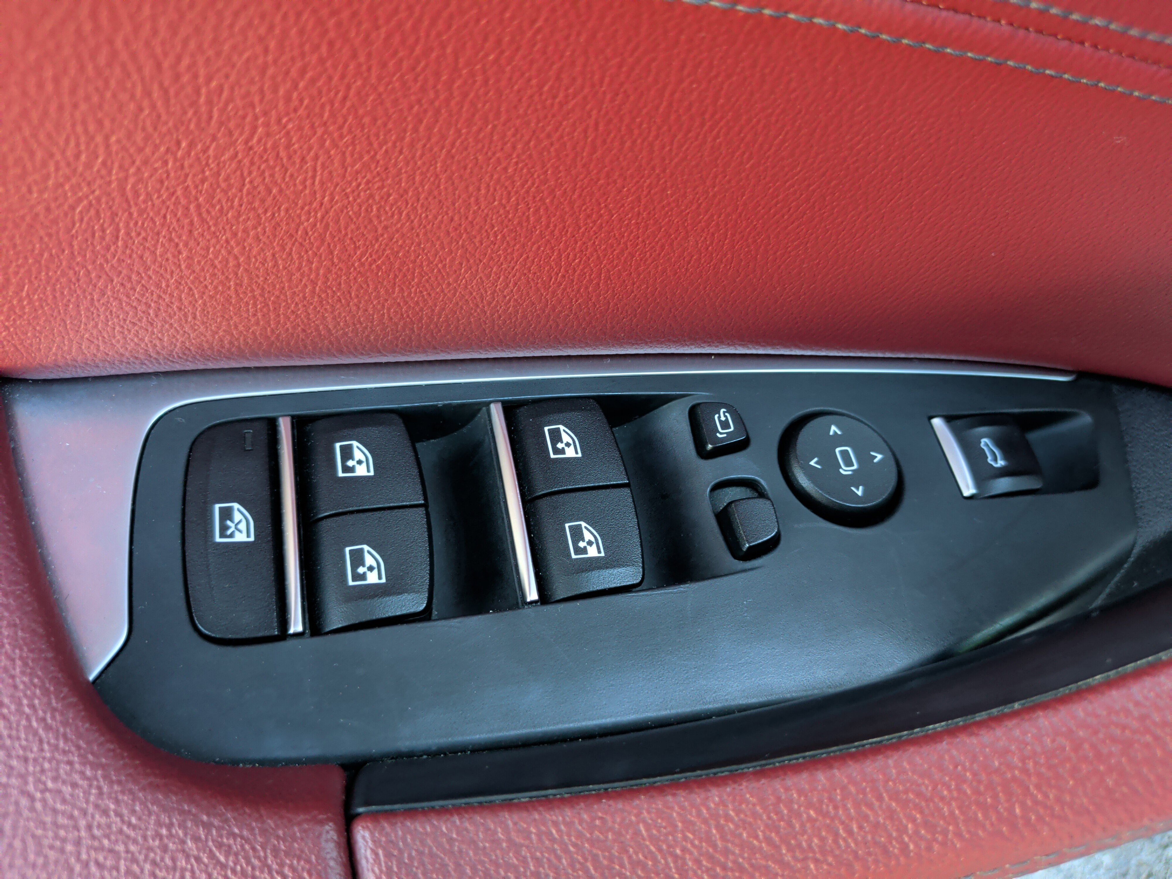 Used 2019 BMW X4 xDrive30i w/ Premium Package image 28