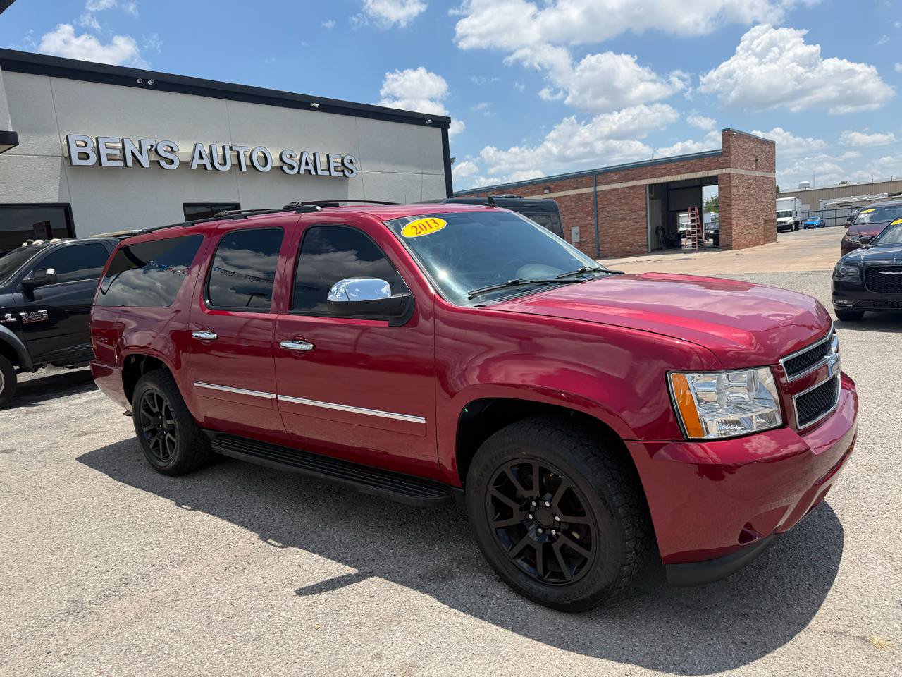 Used 2013 Chevrolet Suburban LTZ RWD image 4
