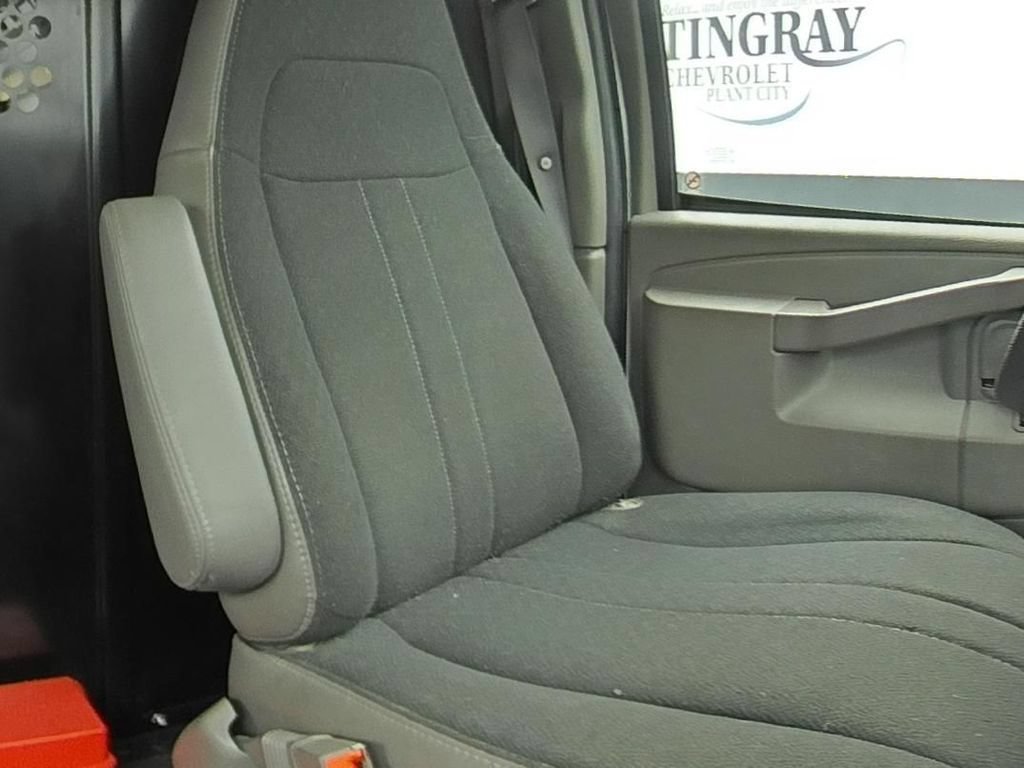 Used 2021 Chevrolet Express 2500 Extended w/ Driver Convenience Package RWD image 15