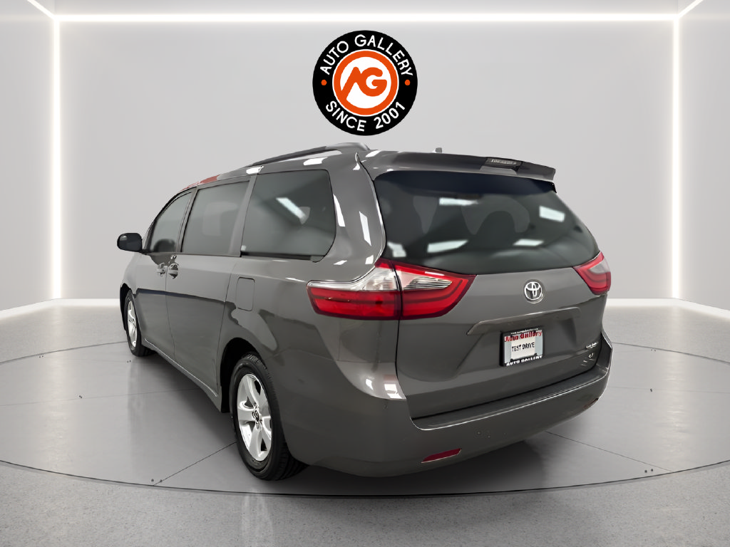 Used 2020 Toyota Sienna LE FWD image 7