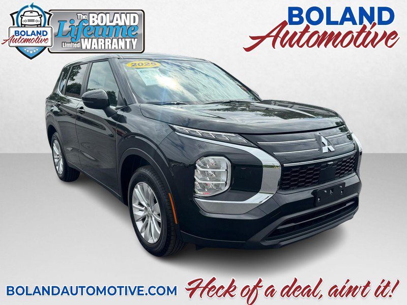 Used 2025 Mitsubishi Outlander ES AWD/4WD image 1