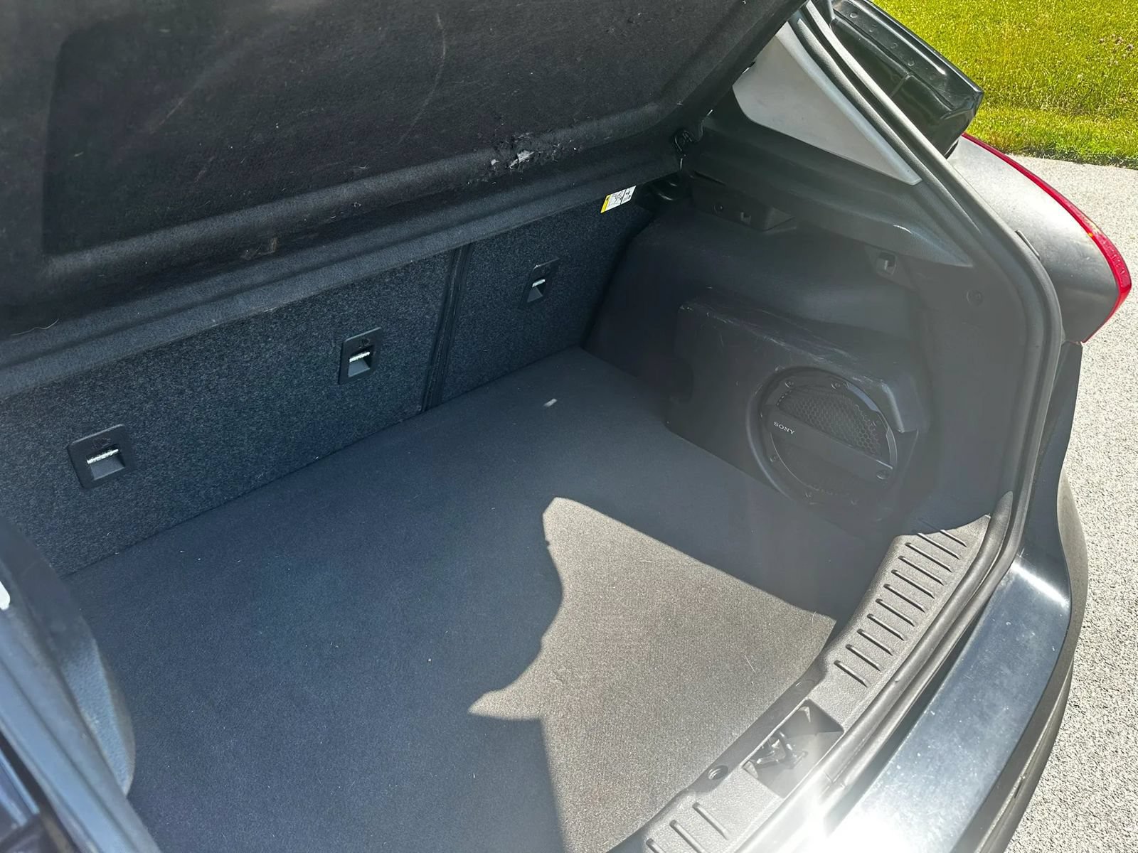Used 2018 Ford Focus Titanium FWD image 11