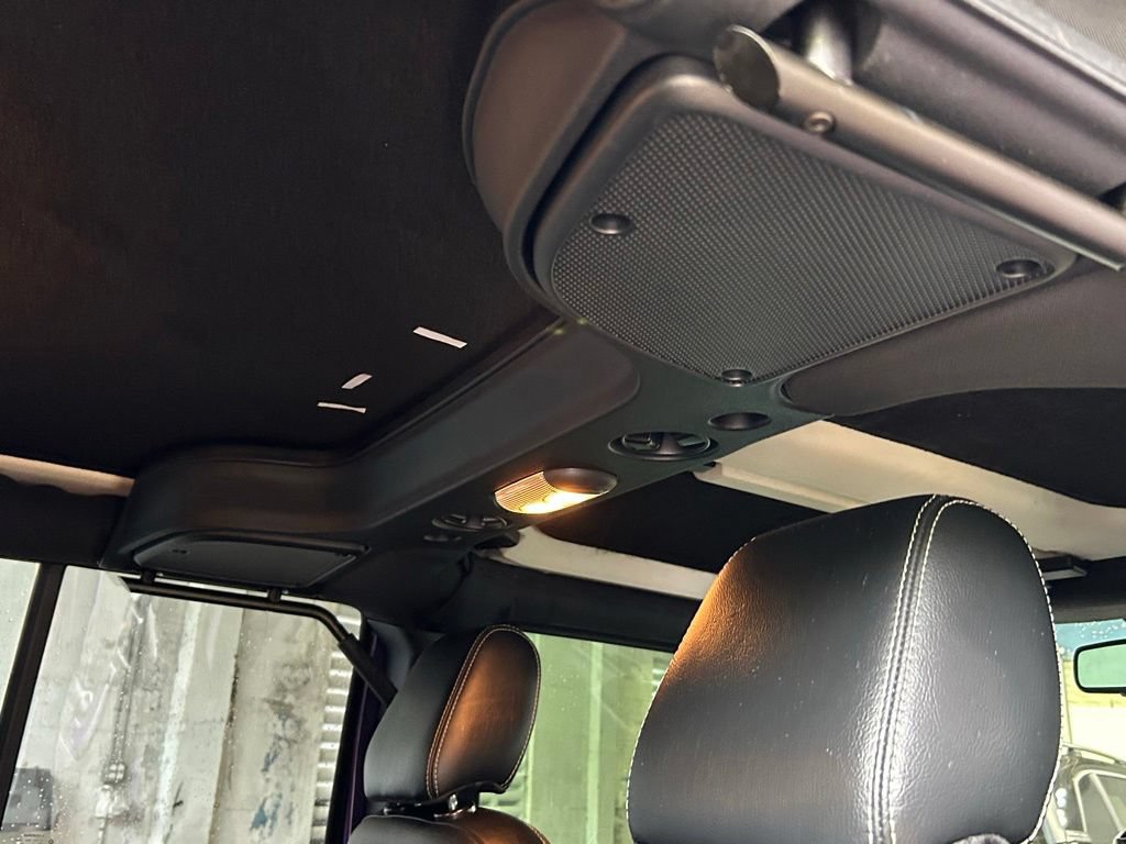 Used 2017 Jeep Wrangler Unlimited Rubicon w/ Connectivity Group AWD/4WD image 33