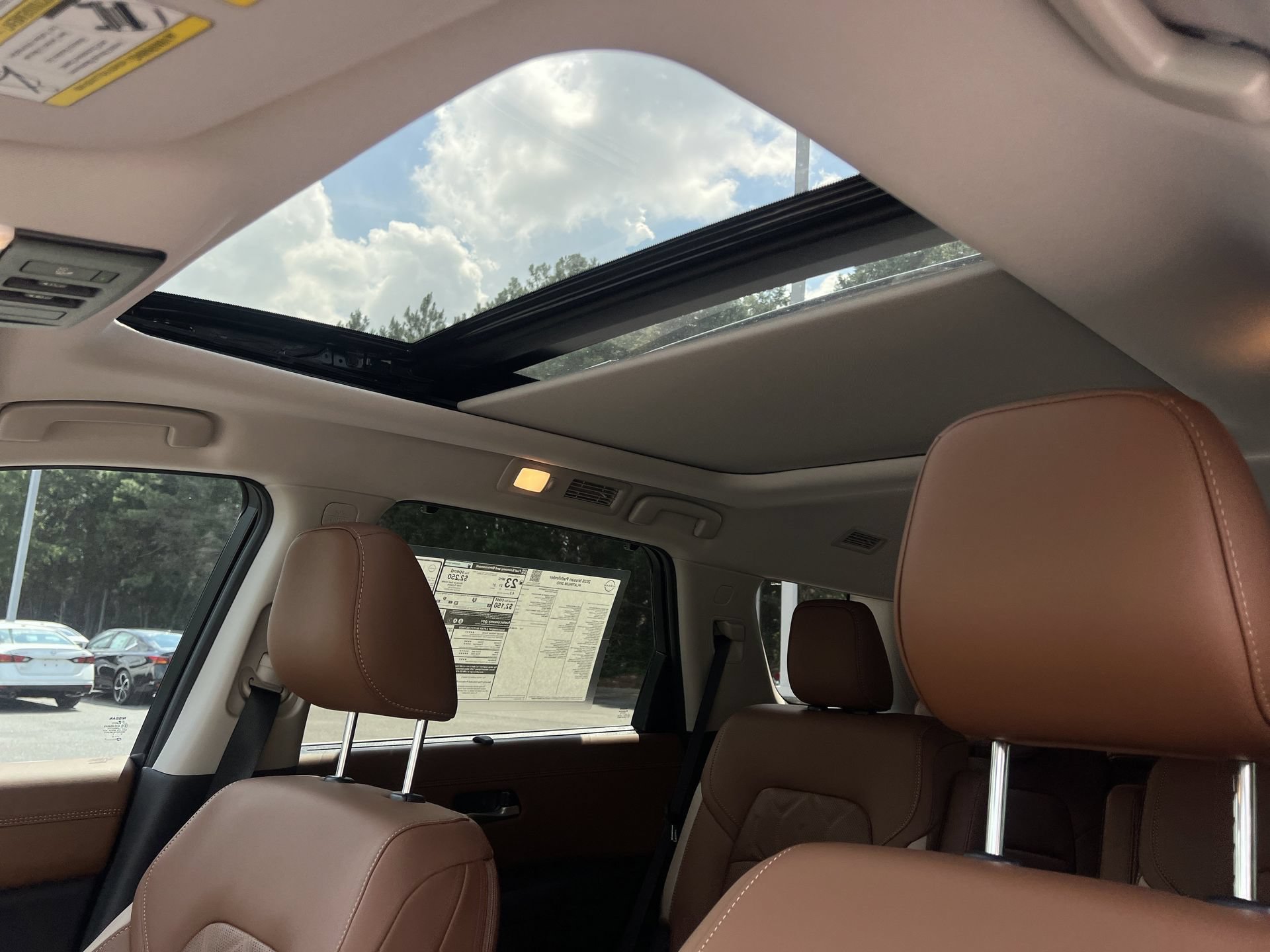 New 2026 Nissan Pathfinder Platinum FWD image 13