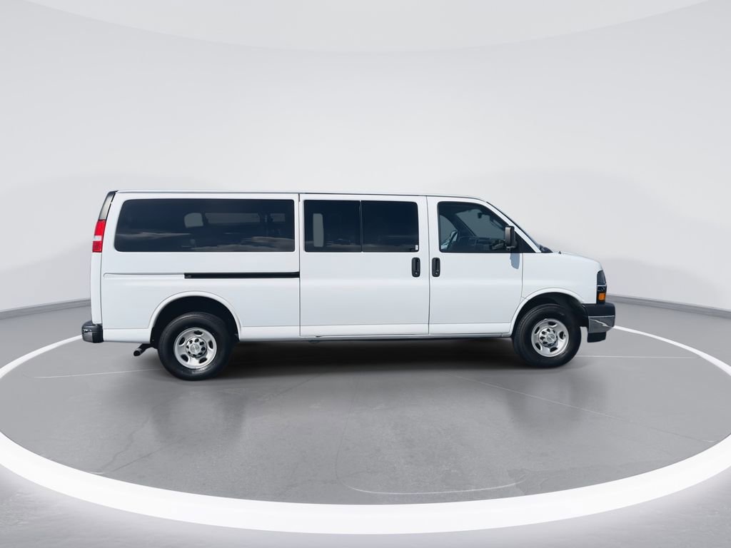 Used 2023 Chevrolet Express 3500 LT w/ LT Preferred Equipment Group RWD image 9
