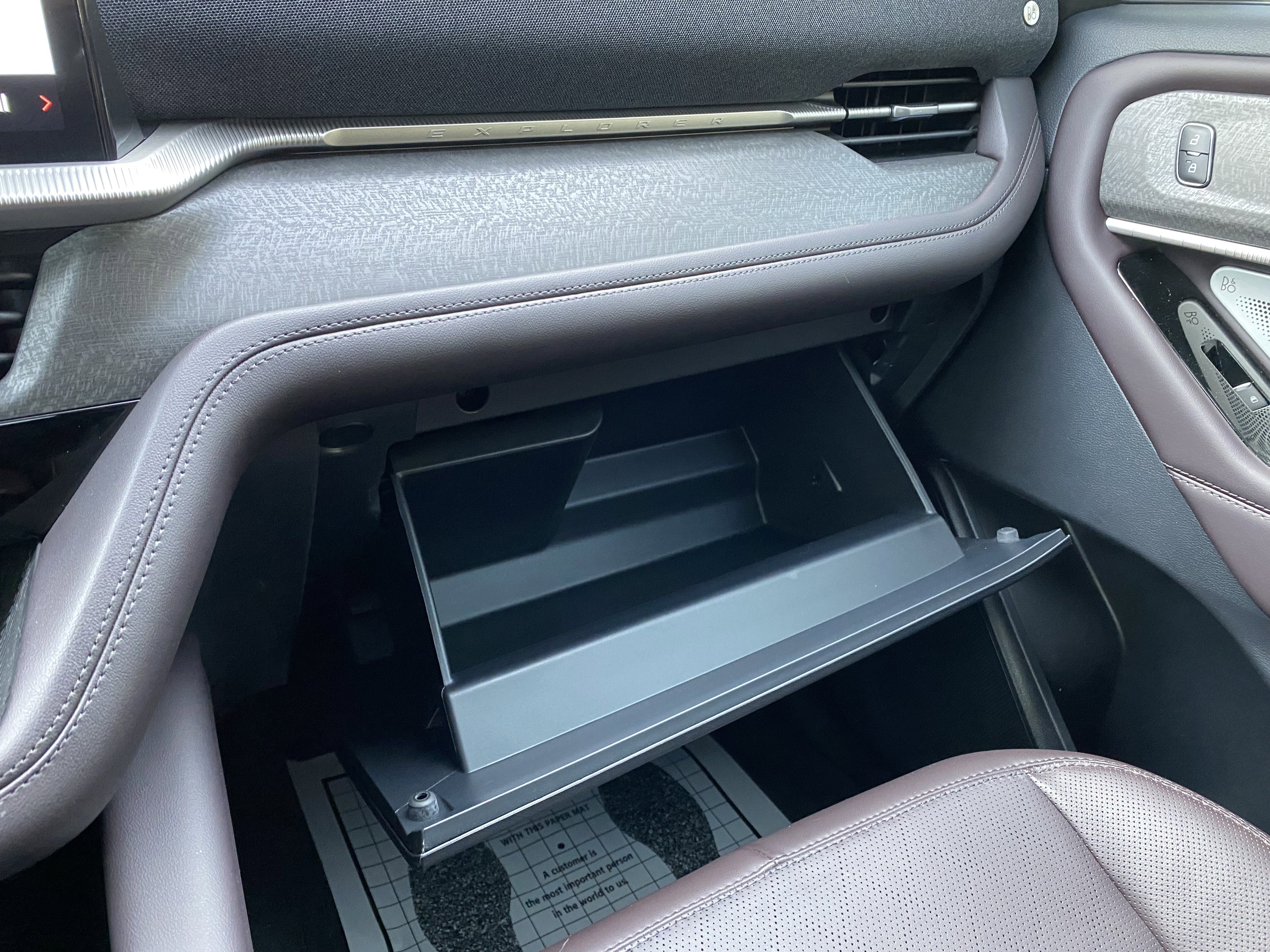 Used 2025 Ford Explorer Platinum image 31