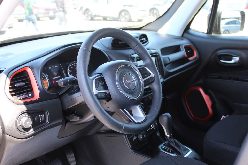 Used 2018 Jeep Renegade Sport w/ Power & Air Group image 11