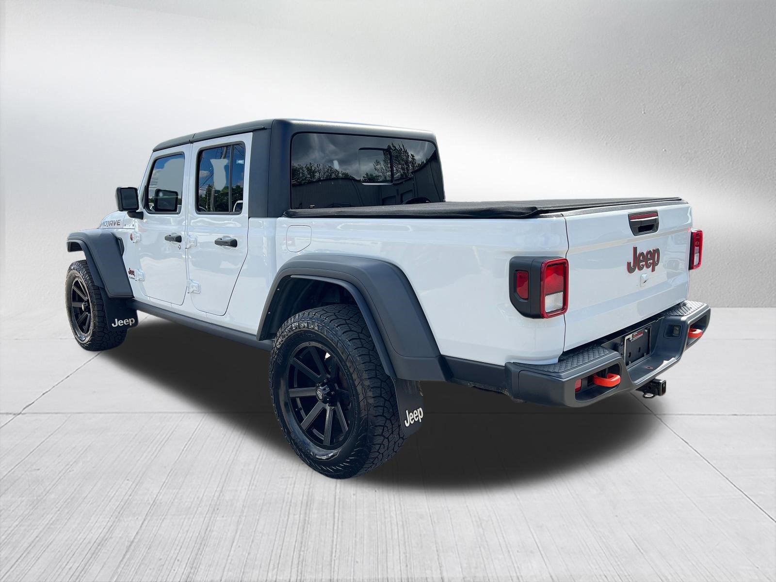 Used 2022 Jeep Gladiator Mojave AWD/4WD image 6