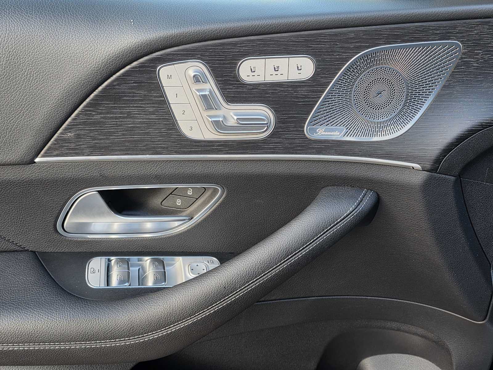 Used 2025 Mercedes-Benz GLS 450 4MATIC image 13