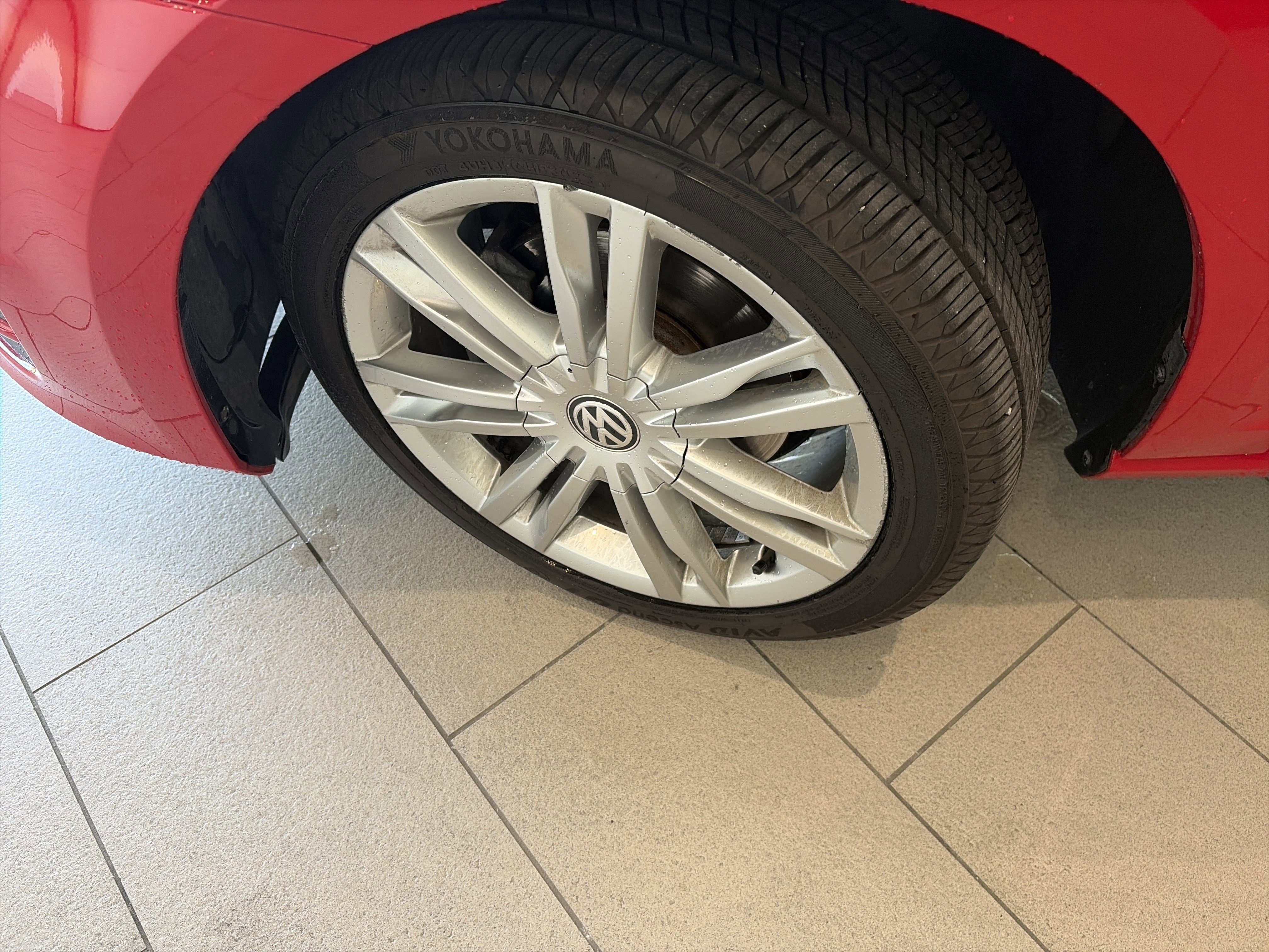 Used 2016 Volkswagen Golf Limited Edition FWD image 11
