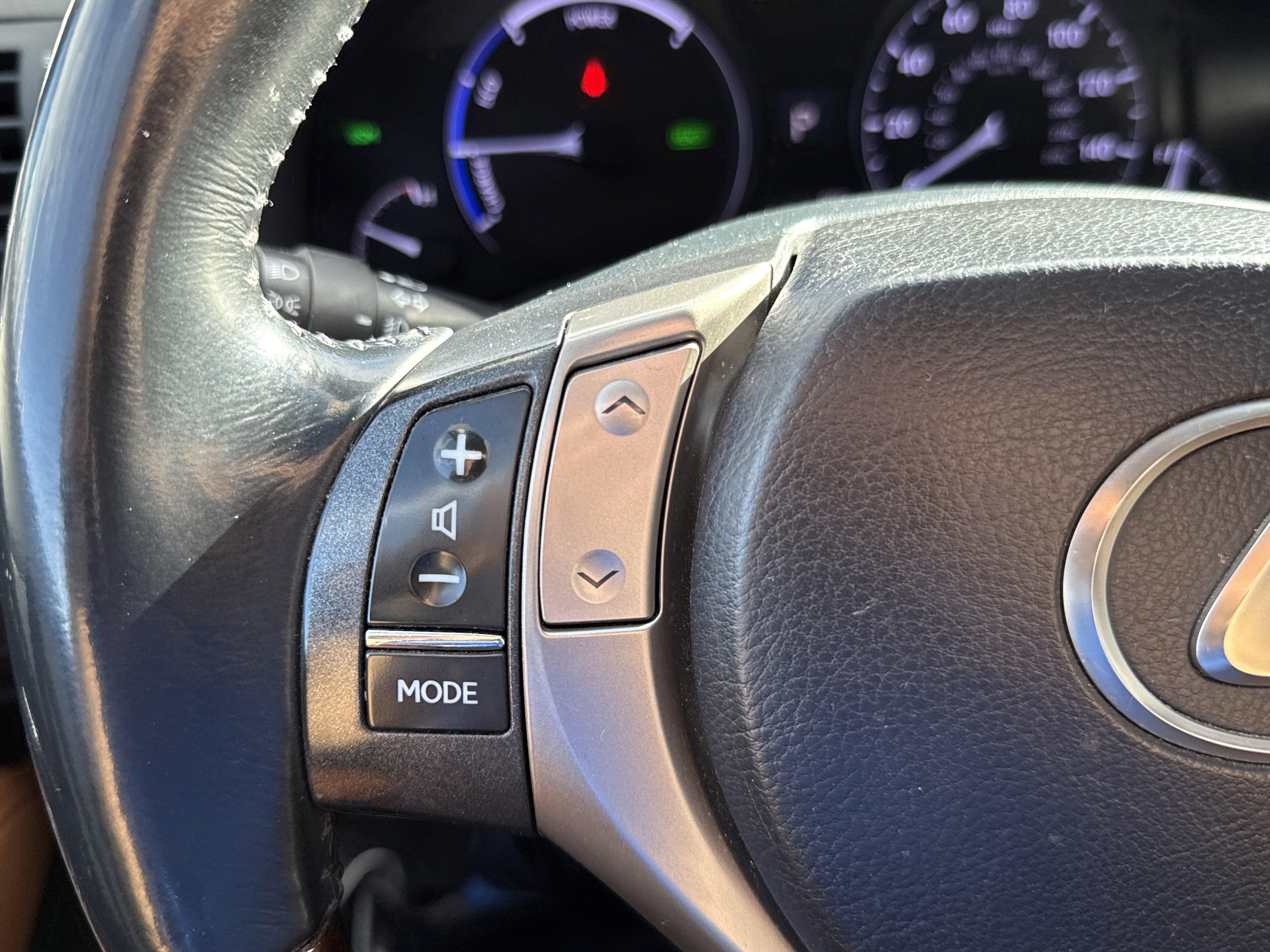 Used 2013 Lexus RX 450h AWD w/ Navigation Pkg image 17