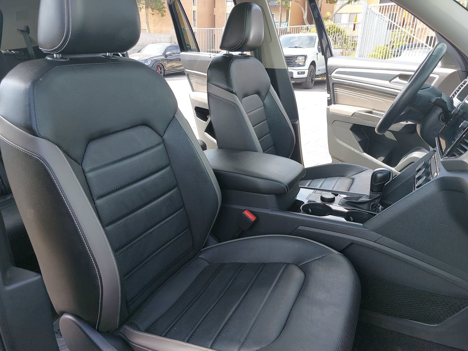 Used 2022 Volkswagen Atlas SEL Premium AWD/4WD image 10