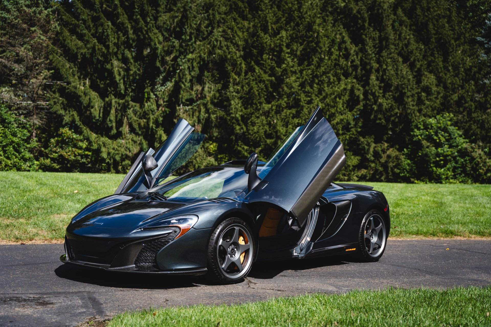 Used 2015 McLaren 650S Coupe RWD image 4
