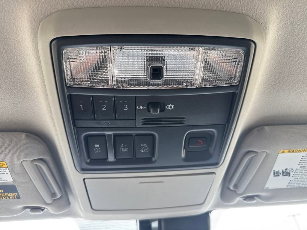 Used 2022 Toyota 4Runner SR5 Premium image 28