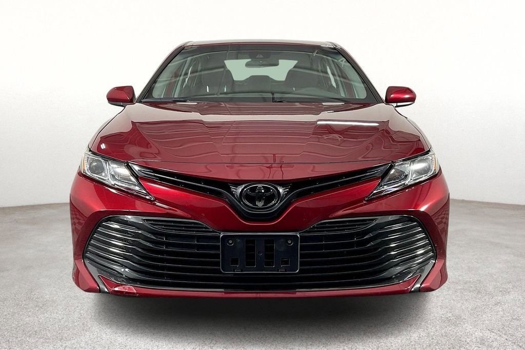 Used 2019 Toyota Camry LE image 5