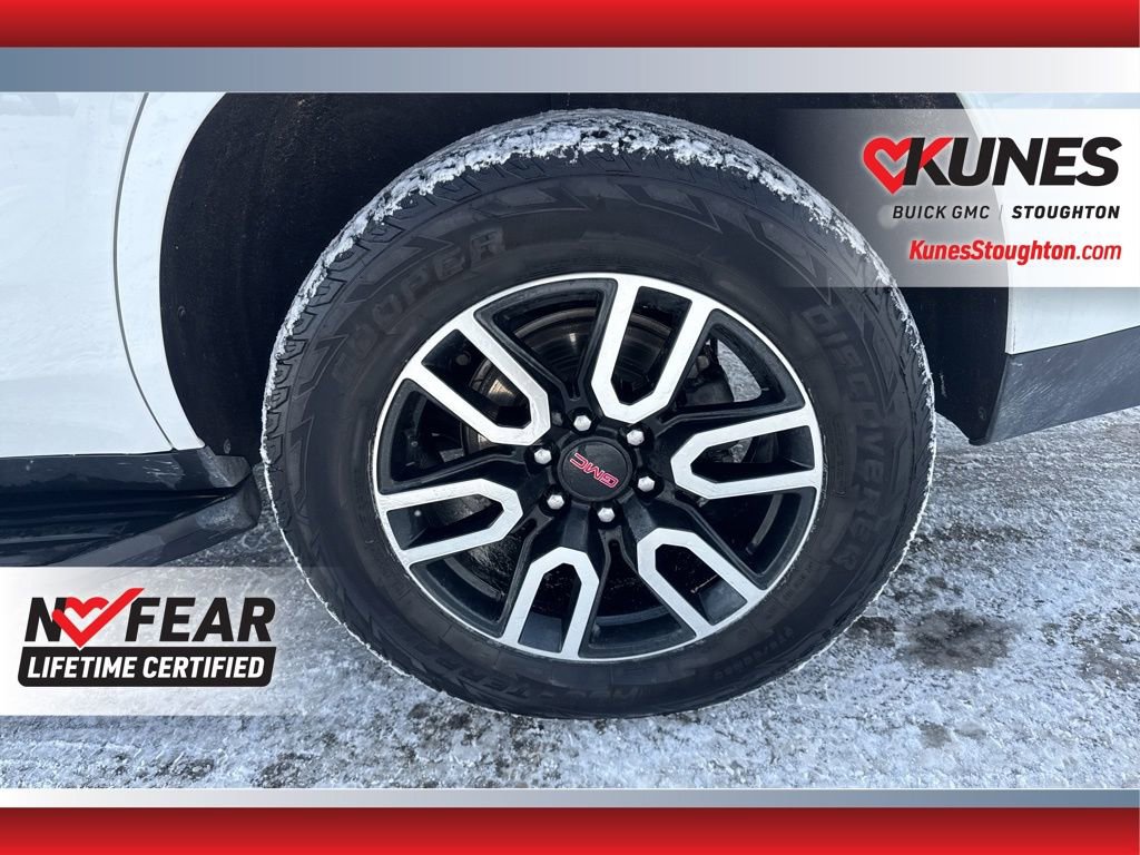 Used 2024 GMC Yukon AT4 AWD/4WD image 18