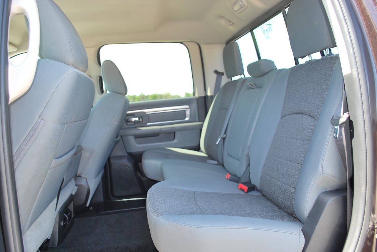 Used 2016 RAM 2500 SLT AWD/4WD image 17